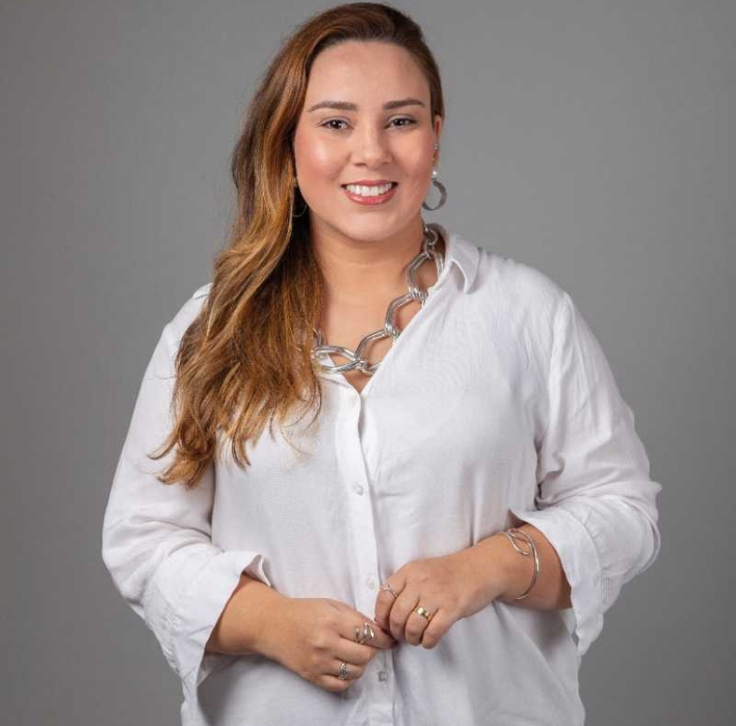 Amanda Beetriz - Anuário de Arquitetura